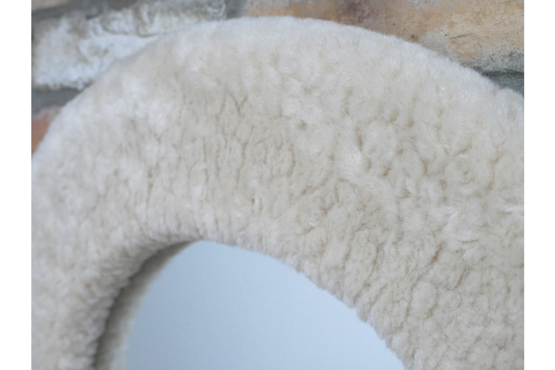 Round Teddy Bear Mirror – Playful Decorative Wall Mirror