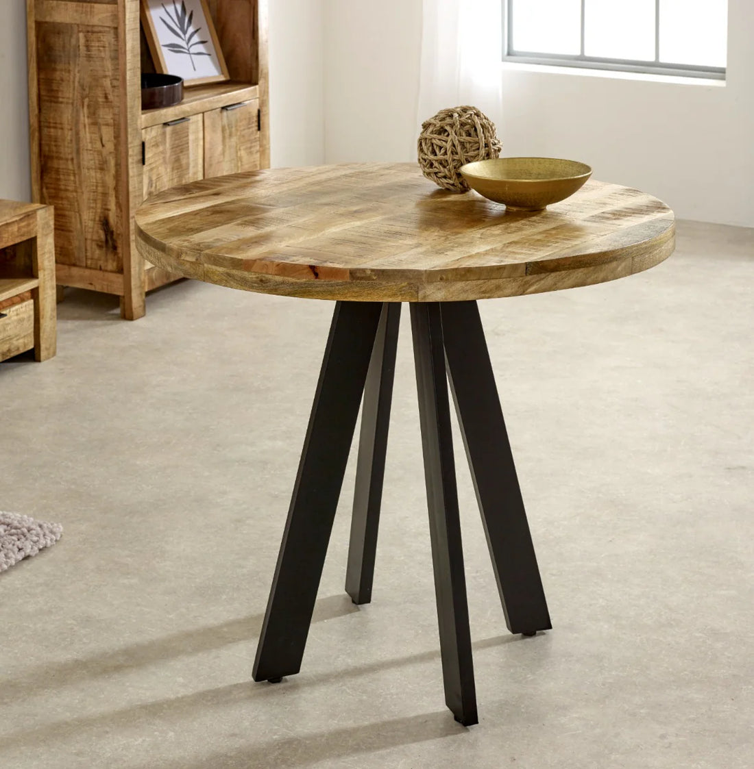 Surrey Round Solid Wood Dining Table – 4 Seater Wooden Dining Table